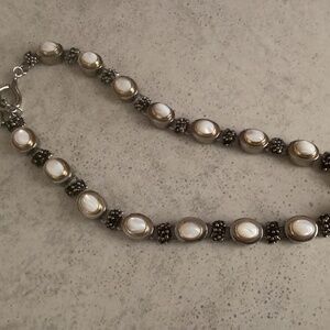 Vintage gold/silver tone cabochon mother of pearl necklace so pretty